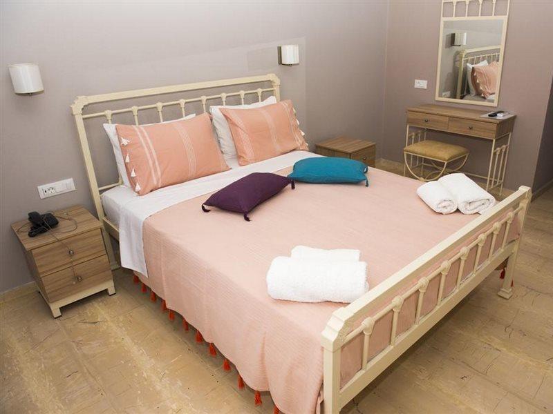 Ino Hotel Камари Экстерьер фото