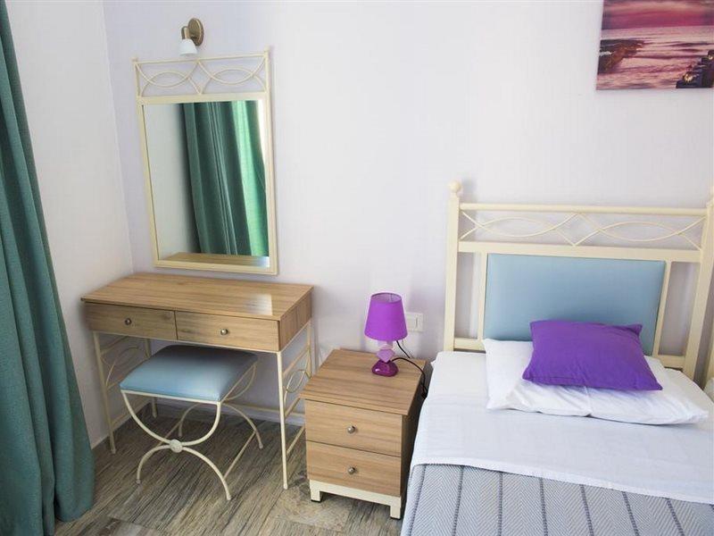Ino Hotel Камари Экстерьер фото
