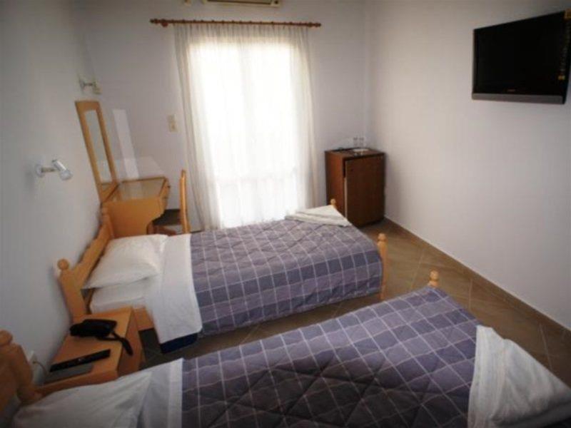 Ino Hotel Камари Экстерьер фото