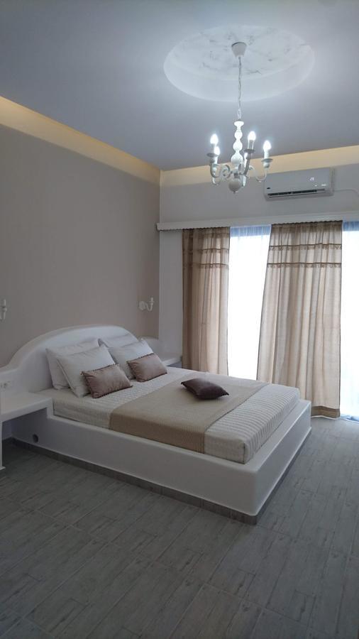 Ino Hotel Камари Экстерьер фото