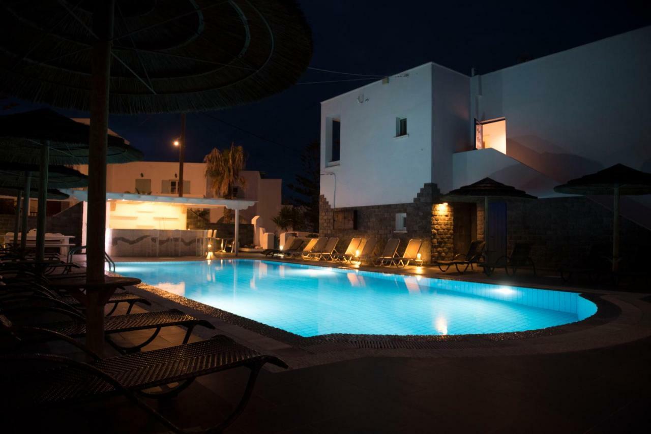 Ino Hotel Камари Экстерьер фото